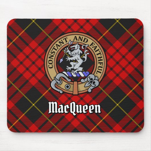 Clan MacQueen Crest über Tartan Mousepad (Vorne)