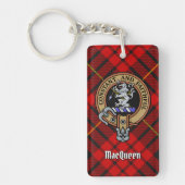 Clan MacQueen Crest über Tartan Schlüsselanhänger (Vorderseite)