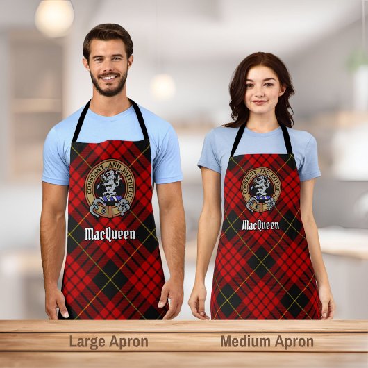 Clan MacQueen Crest über Tartan Schürze