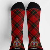 Clan MacQueen Crest über Tartan Socken (Oben)