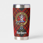 Clan MacQueen Crest über Tartan Thermobecher (Vorderseite)