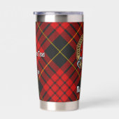 Clan MacQueen Crest über Tartan Thermobecher (Rechts)