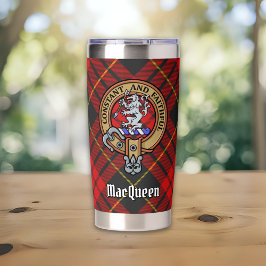 Clan MacQueen Crest über Tartan Thermobecher