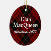 Clan MacQueen Scottish Red and Black Tartan Keramikornament (Rechts)