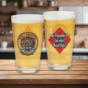 Clan MacTavish Wappen über Tartan Glas