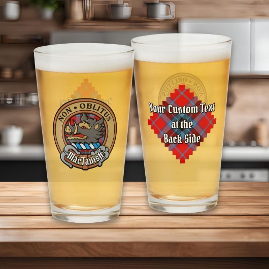 Clan MacTavish Wappen über Tartan Glas
