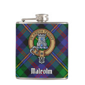 Clan Malcolm Crest over Tartan Flachmann (Vorderseite)