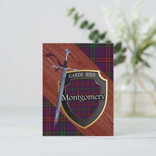 Clan Montgomery Tartan Sword & Shield Postkarte (Stehend Vorderseite)