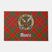 Clan Munro-Wappen über Tartan Fußmatte (Vorderseite)