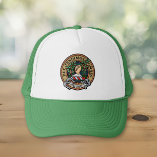 Clan Paterson Wappen über Tartan Truckerkappe