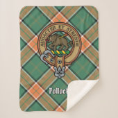 Clan Pollock Wappen über Tartan Sherpadecke (Vorderseite)