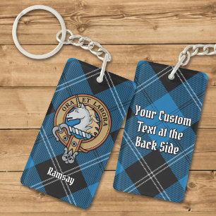Clan Ramsay Wappen über Blue Hunting Tartan Schlüsselanhänger