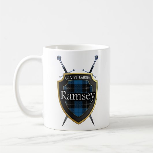 Clan Ramsey Ramsay Tartan-Schild und Schwerter Kaffeetasse (Links)