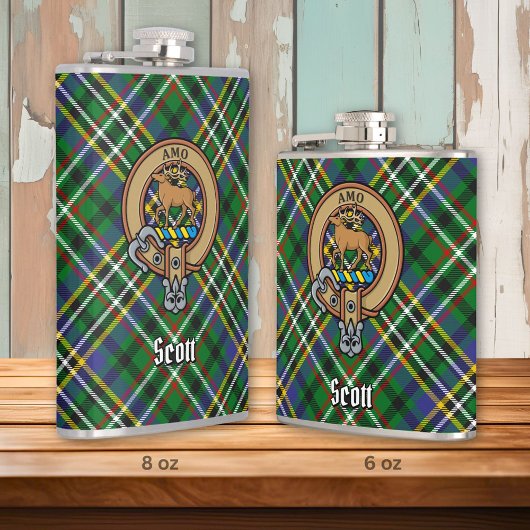 Clan Scott Wappen über Green Tartan Flachmann