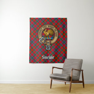 Clan Sinclair Wappen über Red Tartan Wandteppich