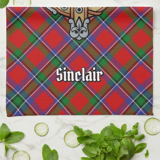 Clan Sinclair Wappen über Tartan Geschirrtuch (Gefaltet)