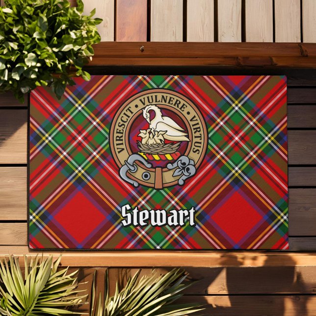 Clan Stewart Wappen über Royal Tartan Fußmatte (Von Creator hochgeladen)