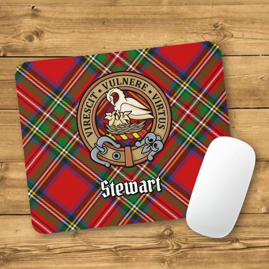 Clan Stewart Wappen über Tartan Mousepad