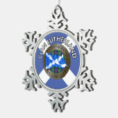 Clan Sutherland Tartan Knot & Flag Schneeflocken Zinn-Ornament (Rechts)