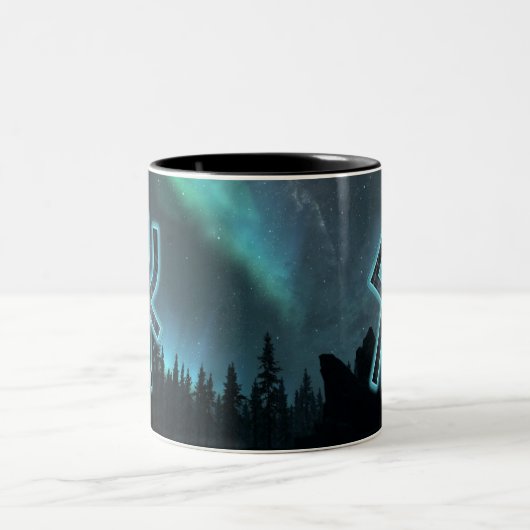Clan Sverker "Segulljós" Bindungs-Rune-Tasse Zweifarbige Tasse (Mittel)