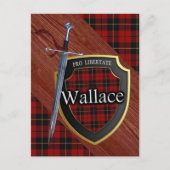 Clan Wallace Tartan Sword & Shield Postkarte (Vorderseite)