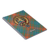 Clan Wilson Wappen über antikes Tartan Notizblock (Rechte Seite)