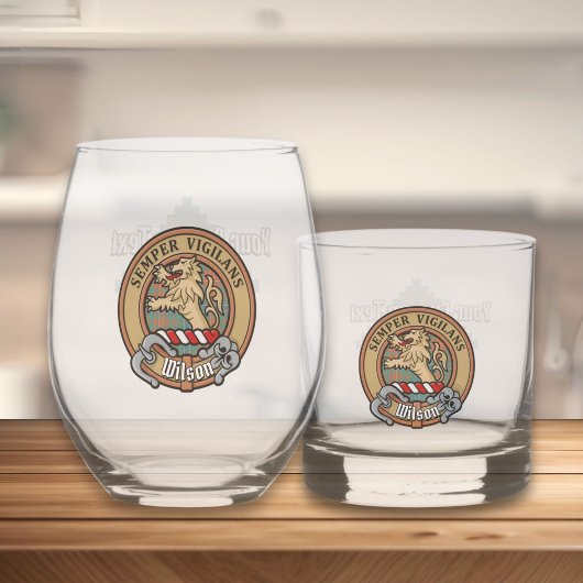 Clan Wilson Wappen über antikes Tartan Whiskyglas