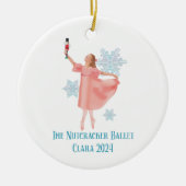 Clara mit Nutcracker 2024 Keramik Ornament (Vorne)