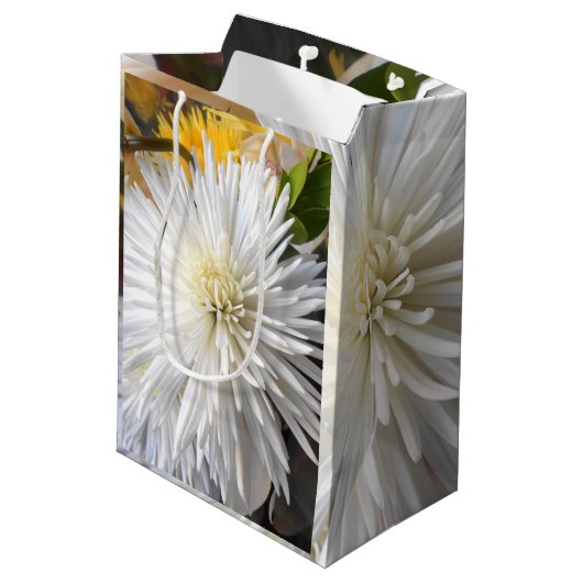 Claricia Mittlere Geschenktüte (Rückseite Schrägansicht)