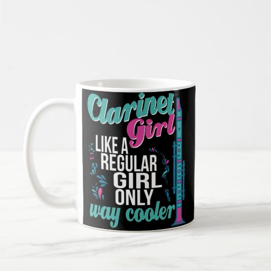 Clarinet-Mädchen-Spieler-marschierendes Kaffeetasse (Links)
