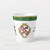 Clarke Irish Shield & Tartan Personalisiert Milchtasse (Vorderseite)