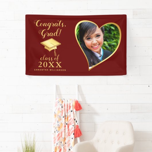 Class 2025 Foto Maroon Red and Gold Abschluss Banner (Insitu)