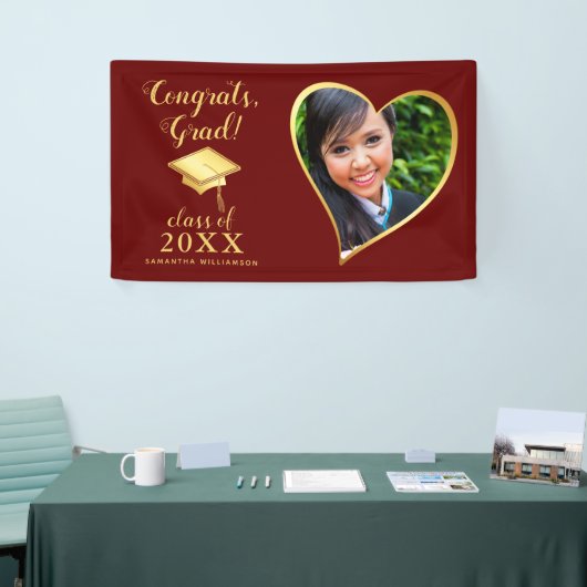 Class 2025 Foto Maroon Red and Gold Abschluss Banner (Messeveranstaltung)