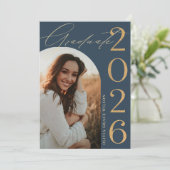 Class of 2026 Arch Photo Graduation Party Einladung (Stehend Vorderseite)
