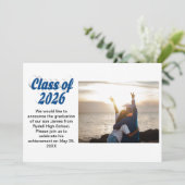 Class of 2026 blue text  graduation photo  einladung (Stehend Vorderseite)