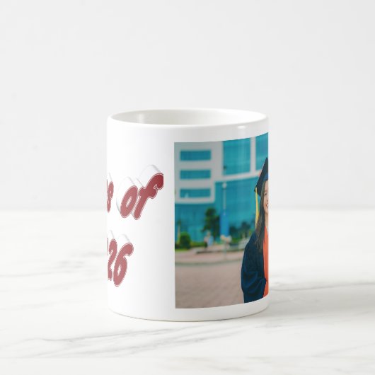 Class of 2026 burgundy typography graduation photo kaffeetasse (Mittel)