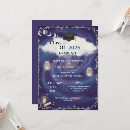 Class of 2026 Die Cut Graduation Invitation Custom Einladung (Vorderseite/Rückseite Beispiel)