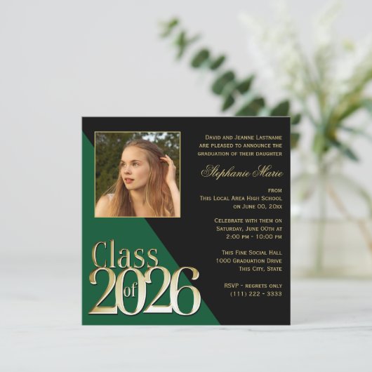 Class of 2026 Gold Grad Green with Photo Einladung (Stehend Vorderseite)