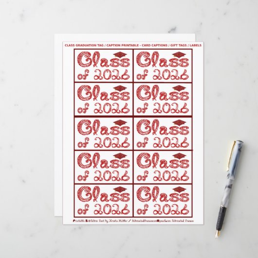 Class of 2026 Graduation Crimson Red Tag Captions (Vorderseite/Rückseite Beispiel)