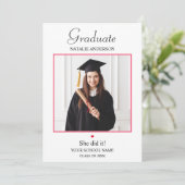 Class of 2026 Modern Photo Graduation Invitation Einladung (Stehend Vorderseite)