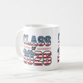 Class of 2026 USA Flag Graduation Kaffeetasse (Vorderseite Links)
