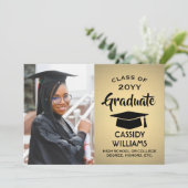 Class Year Gold Ombre und Black Abschluss Foto Einladung (Stehend Vorderseite)