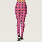 Classic Black and Deep Fuchsia Karo Pattern Leggings (Rückseite)