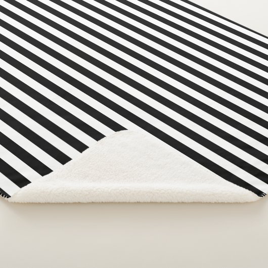 Classic Black and White Striped Sherpadecke (3/4)