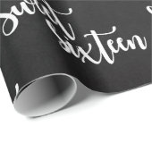Classic Black And White Sweet 16 Geschenkpapier (Rolleneckpunkt)