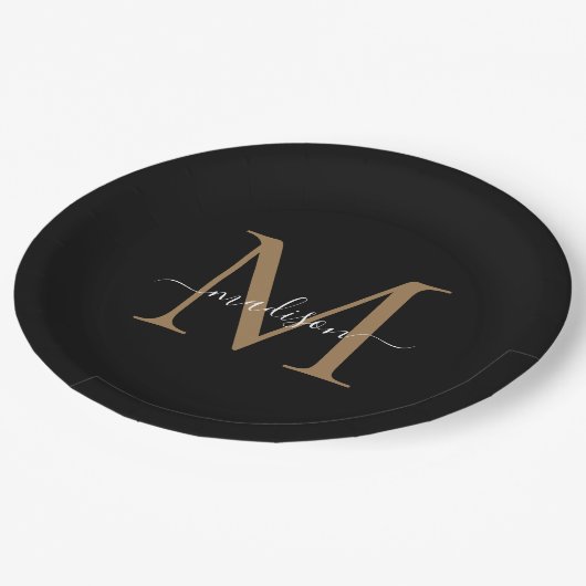 Classic Black Gold Monogram Modern Script Name Pappteller (Schrägansicht)