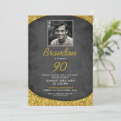 Classic Black & Gold Vintages Foto 90. Geburtstag Einladung (Stehend Vorderseite)
