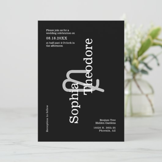 Classic Black Modern Minimal Wedding QR Code Foto Einladung (Stehend Vorderseite)