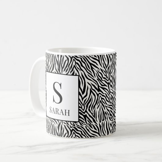 Classic Black White Zebra Monogram Initial Mug Kaffeetasse (Vorderseite Links)