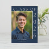 Classic Blue Class 2025 Graduate Custom Foto Einladung (Stehend Vorderseite)